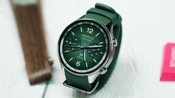 加油们又要搓手等待了！马上一加这边就要发布新手机一加手表 2