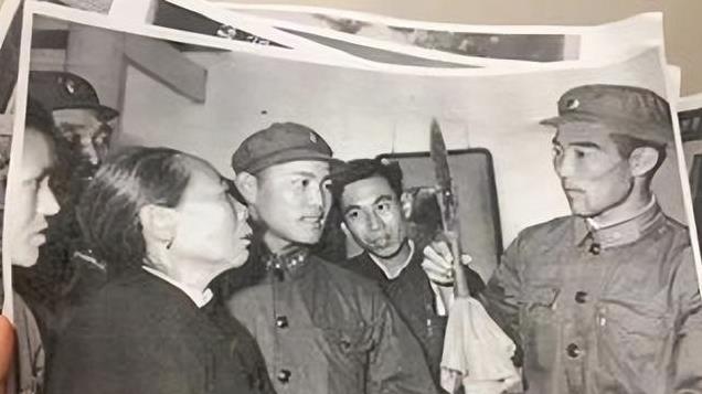 万福来知晓黄继光被评为二级战斗英雄之后，为何越级报告请求更改