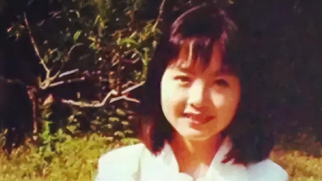 13岁早恋，22岁进央视工作，却跳槽到凤凰卫视，历经二婚再嫁初恋