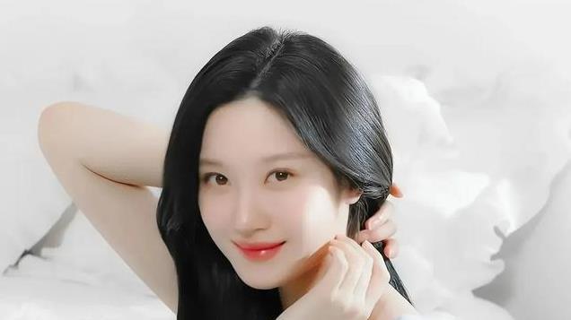 文佳煐：从广告模特到荧幕女神的华丽蜕变