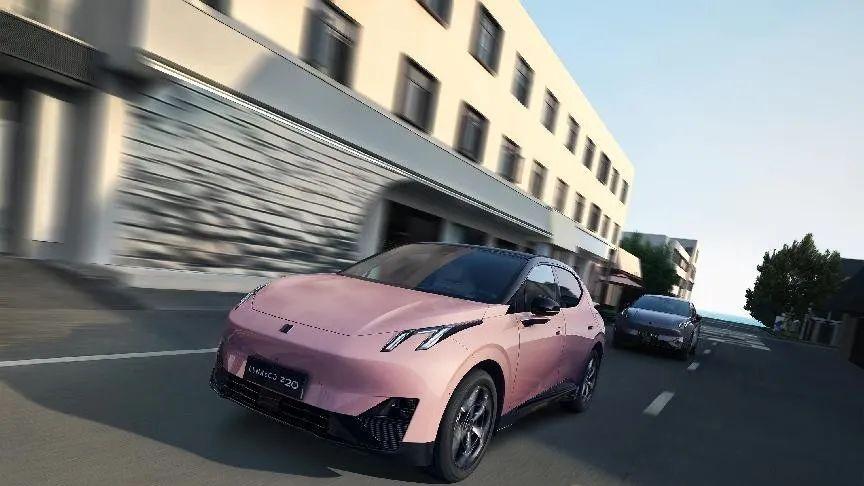 限时领享价13.59万元起 领克Z20正式上市