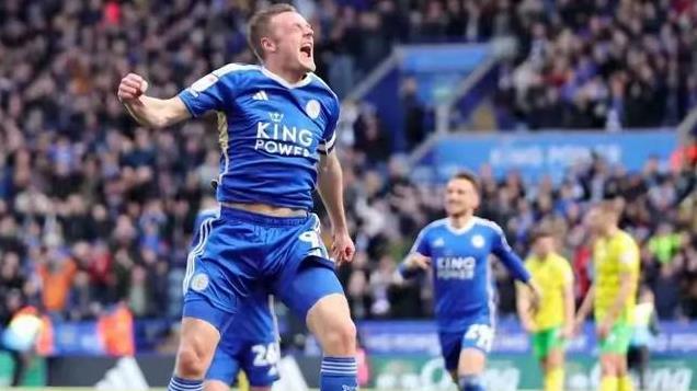 两球落后追平，范尼神换人，逼平布莱顿，阿莫林带领曼联两连败