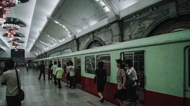 金正恩治理下，朝鲜公务员一个月工资多少？