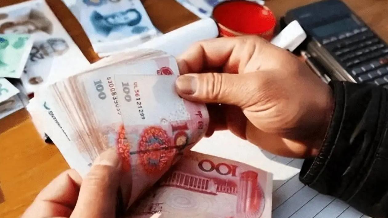 当年10亿人口搞计划生育，如今14亿人口鼓励三胎，究竟是何原因？