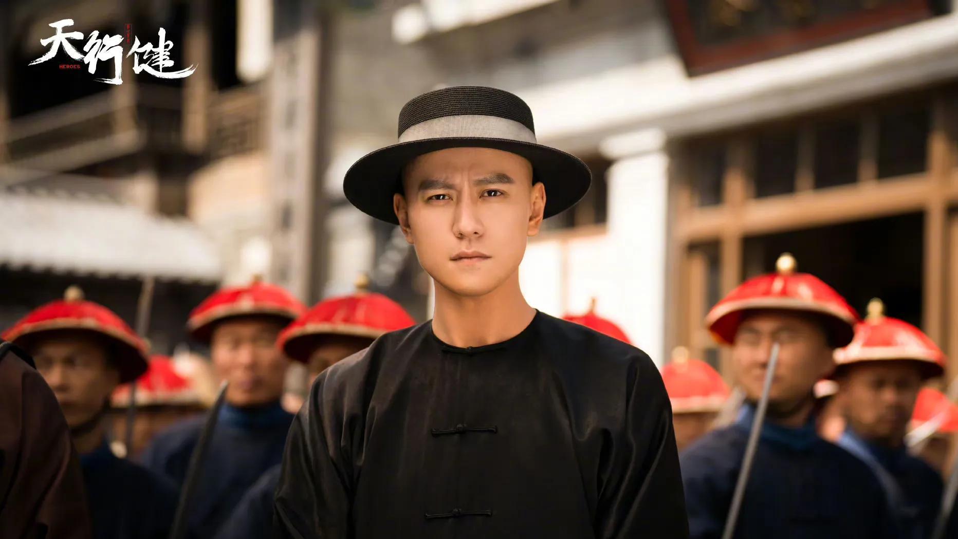 姐姐是制片人，《凡人歌》下线紧接演《雪迷宫》，反差太大没认出