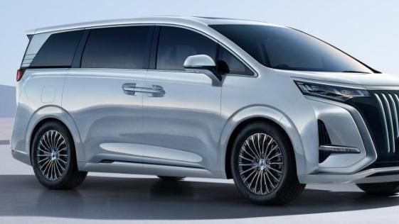 比亚迪一飞冲天！比赛那大一圈，续航1500公里，干掉GL8成销冠