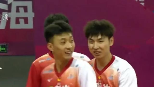 男排联赛11轮 赛果汇总 北京30浙江 山东13福建 上海高居榜首 积分榜