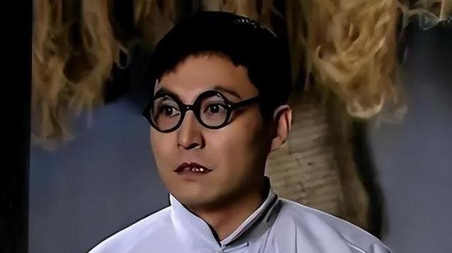 五年痛失三名亲人，为治病他含泪接戏，不料自己也随妻子而去
