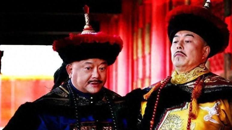 算命师预言吉凶，乾隆暗中生疑，五百米后翻脸无情