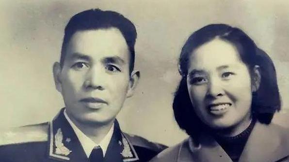 丁盛晚年待遇：获得老人称号，每个月200元生活费
