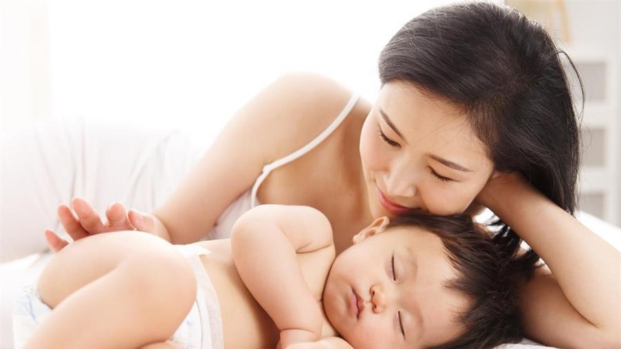 什么都听得懂，却不愿开口说话，真的是“贵人语迟”吗？