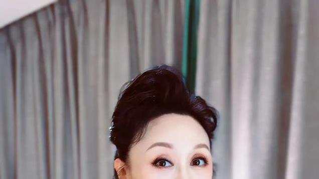 吴琼：不顾父母反对，嫁小15岁的丈夫，如今咋样了？