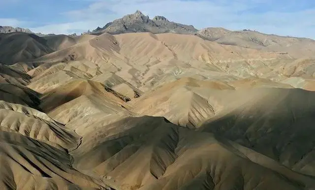 为何却成为“帝国坟场”