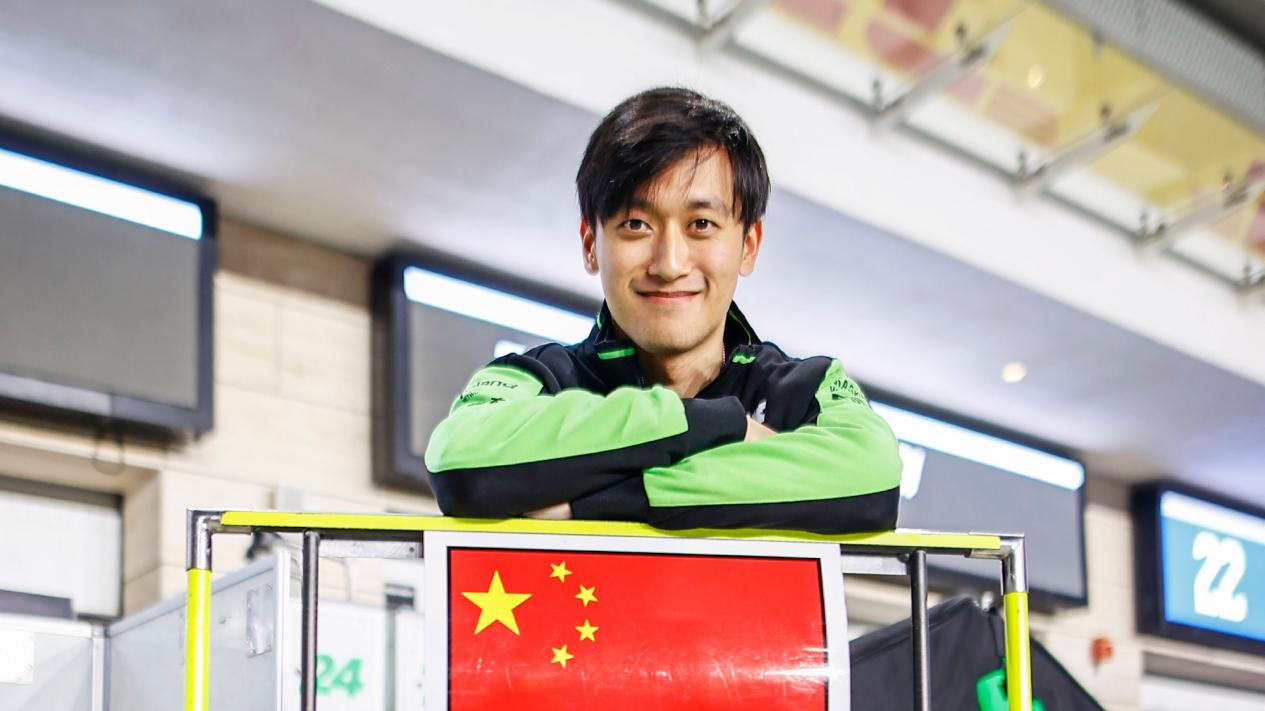 赛道与公路齐飞！周冠宇拿下F1最佳车手