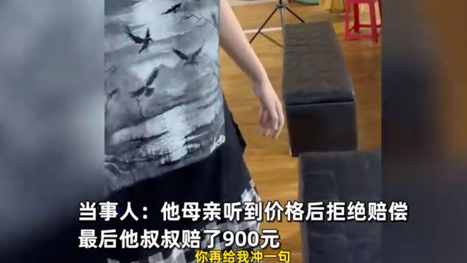 未成年男子随意破坏球拍！态度嚣张拒不认错！