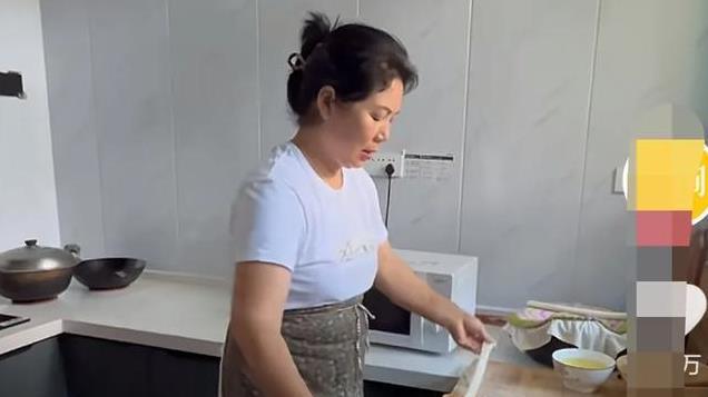 22年前她说：我宁可痛苦，我不要麻木。现在的刘小样过得怎么样了
