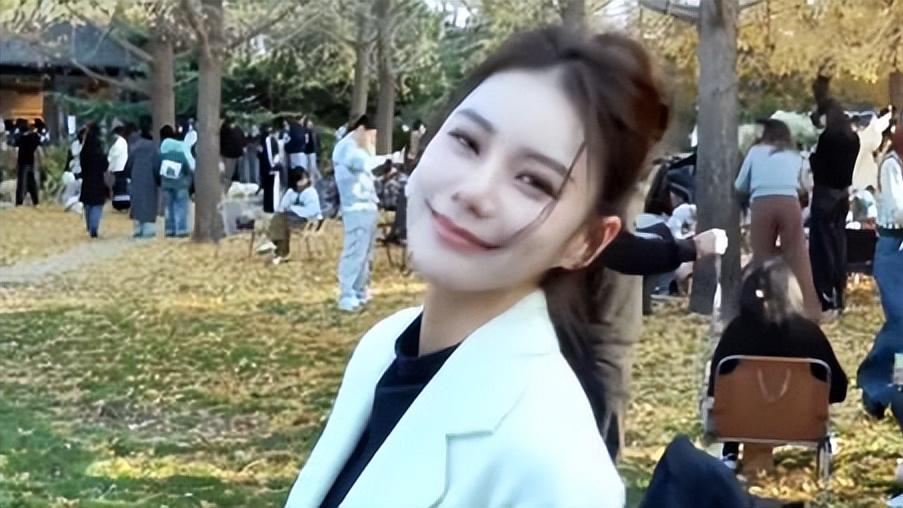 恭喜！汪小菲成为北京大学导师，夫妻一起晒荣誉证书