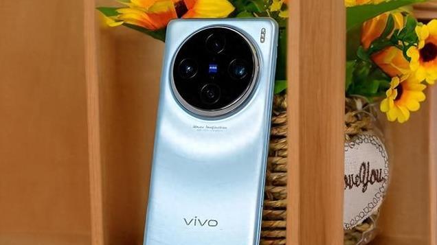 从4699元跌至3479元，100倍蔡司长焦+5100mAh，vivo也亲民了
