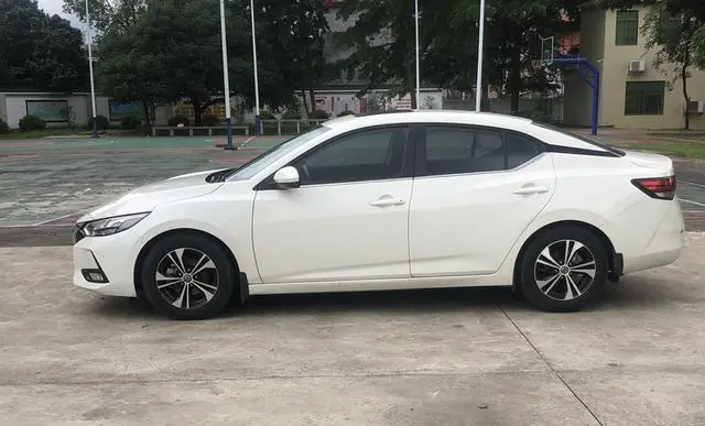 它才是日产轿车“性价王”，降到5万左右，1.6L顶级CVT，油费才3毛多，省油耐用