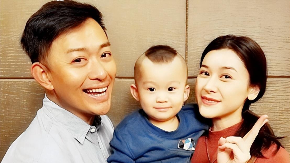 著名演员黄海冰：前妻坚持丁克，二婚娶小娇妻，养育一儿一女