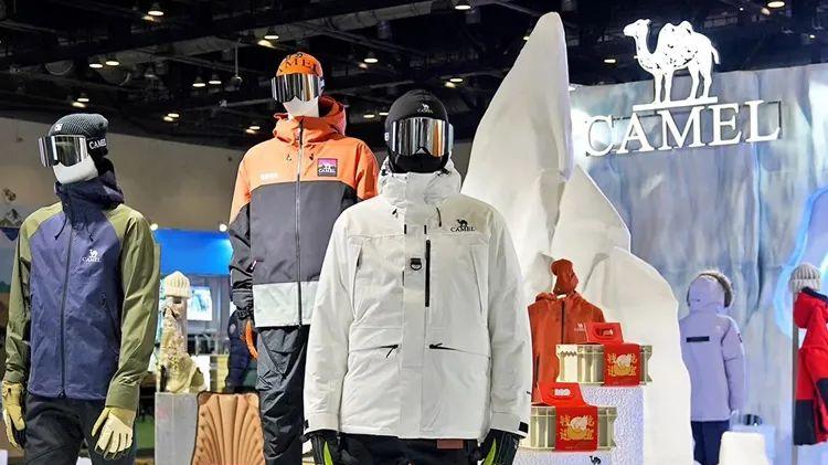 不建议买这3个网红冲锋衣，太坑人！换成另外3个日韩品牌更显档次