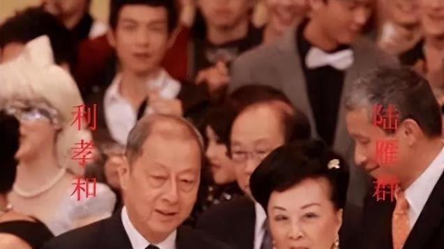不知不觉她已离世两年：爱穿旗袍戴帝王绿，拥有300间商铺345套房