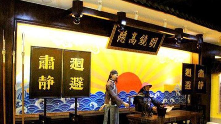 杨乃武与小白菜冤案被慈禧平反后，二人的后半生迥然不同