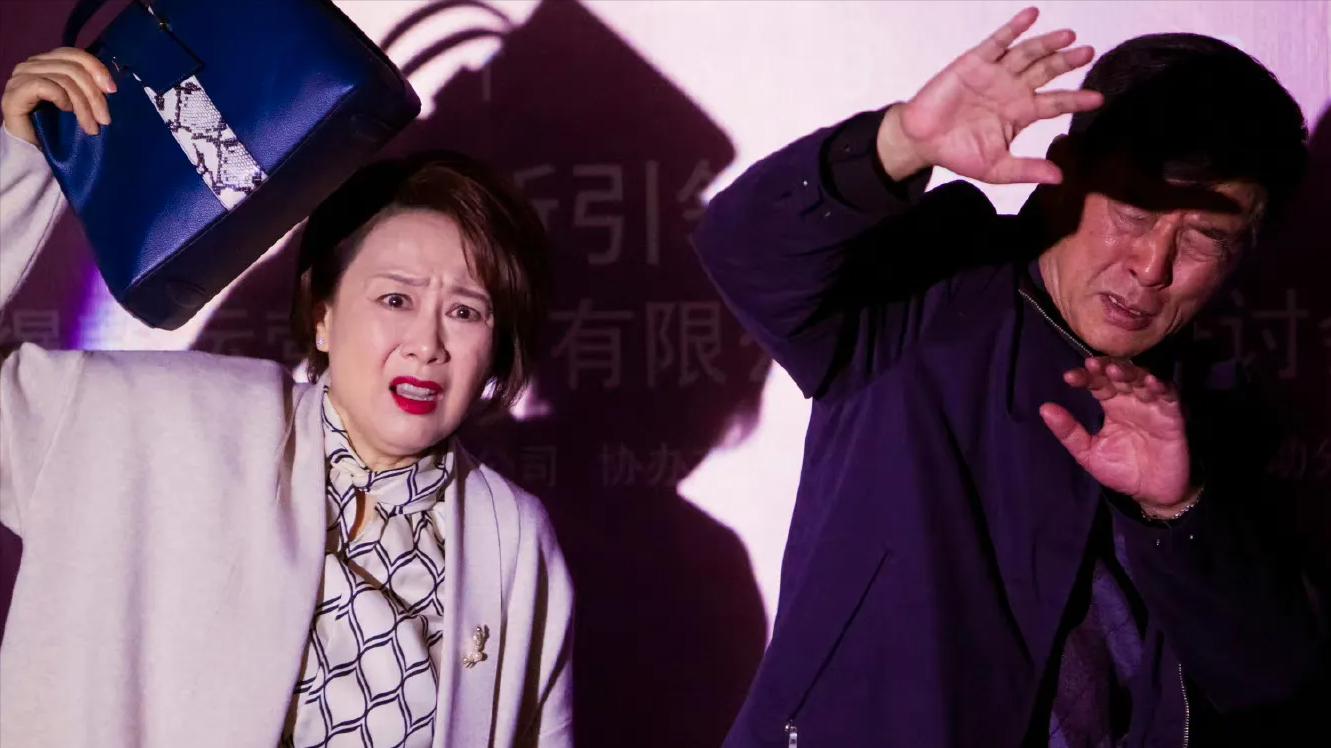 《上有老下有小》看到吕翔母亲意外离世，才明白丈母娘顾母多厉害