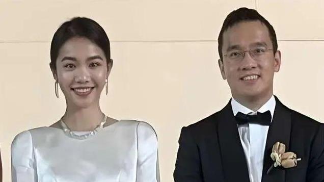 香港周大福家族迎娶内地姑娘，新娘美貌太惊艳，履历适配顶级豪门