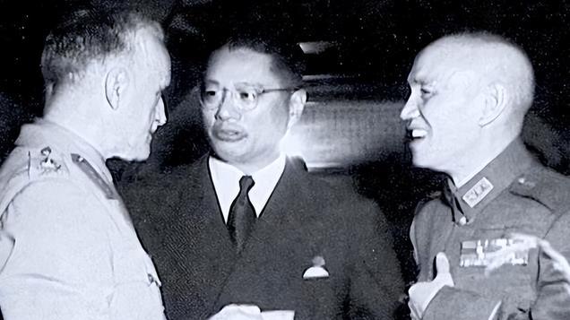 蒋介石怒扇宋子文耳光，宋子文：给你再多钱，也打不过共产党！