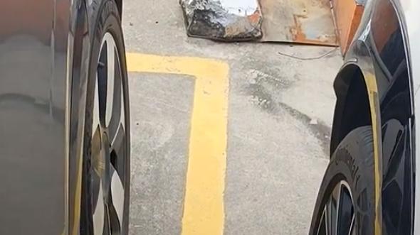 车主亲测：极氪MIX虽然设计“很开门”，但实用性一点儿也不差！