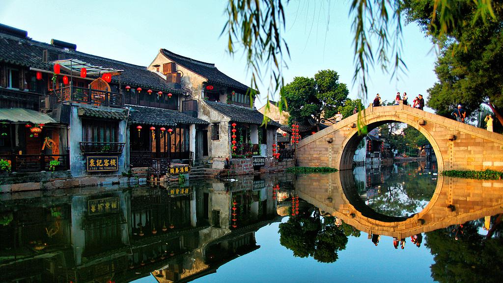 旅游的意义：心灵的拓宽与生活的调色盘