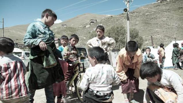 一女子刚生完孩子3个月，谁料在一次旅行后，竟让妻子自己回去！