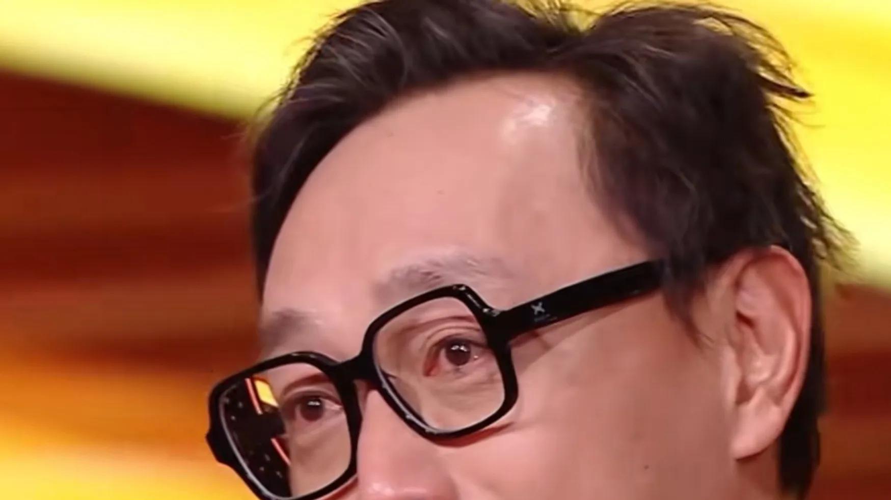 拿到刘亦菲的黄玫瑰，给内娱208们上课！这位群演凭什么？