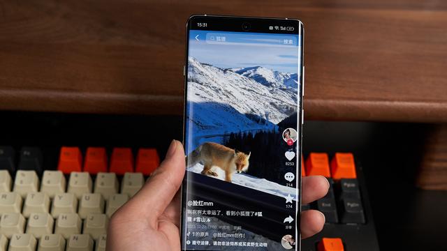 手机AI消除功能实测 ，能用和好用你觉得是哪个？