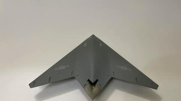 大国重器！中国巨型隐身轰炸机攻-11，极大提升中国空军作战能力
