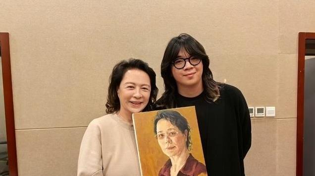 她是国家一级演员，和富豪结婚37年零绯闻，如今儿子是骄傲