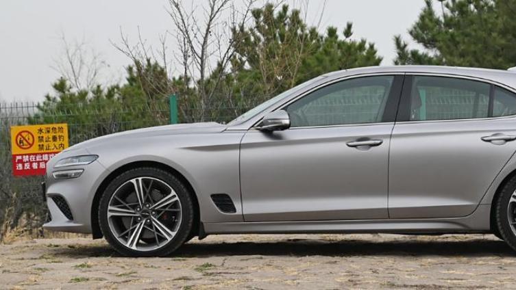 捷尼赛思-捷尼赛思 G70：韩系豪华运动轿车的代表