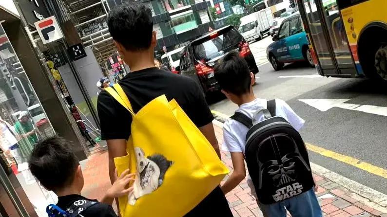 真牛！李克勤儿子被国际名校录取，内地挣钱香港花果然有效！