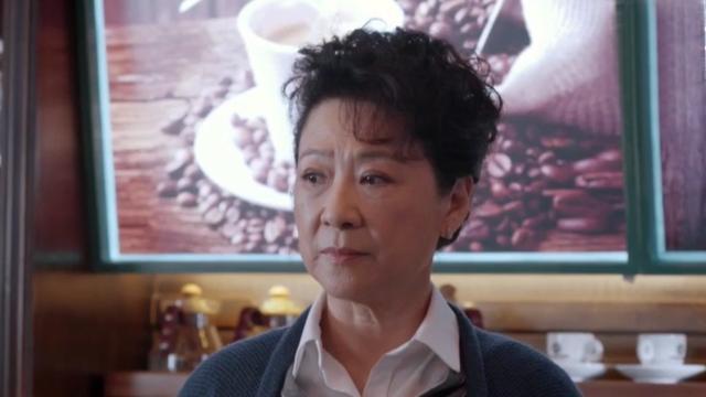 家里穷，婆婆每月还要2000，丈夫怒骂给800，10年后遗嘱让人流泪