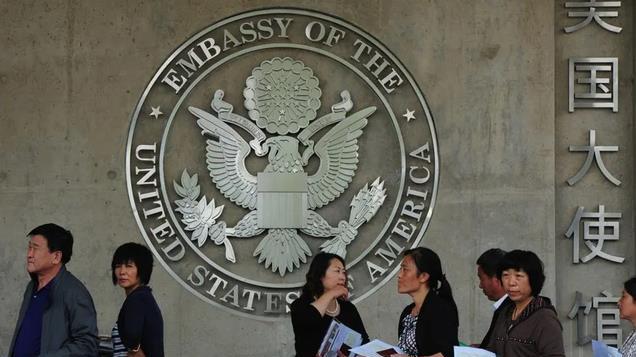 特朗普还没上台，“排华潮”就开始了？大批出国人员被拒签