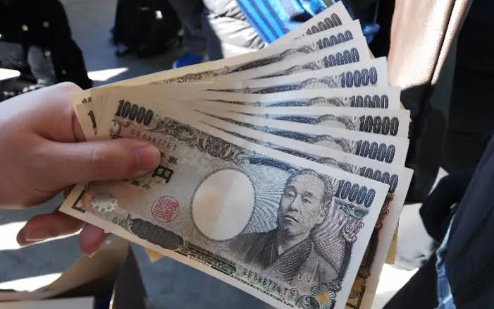 石破茂有难了，或成为日本最“短命”首相！日元汇率降：大家小心满手血！