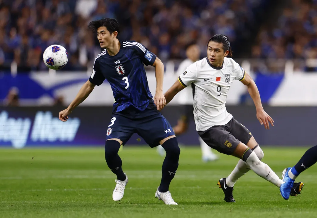 一个又一个差距，叠加成国足0比7惨败