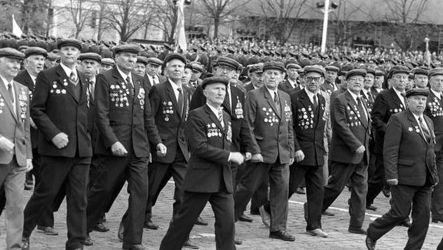 1965年，外交部长陈毅险酿大祸，周总理：谁给你的权利？