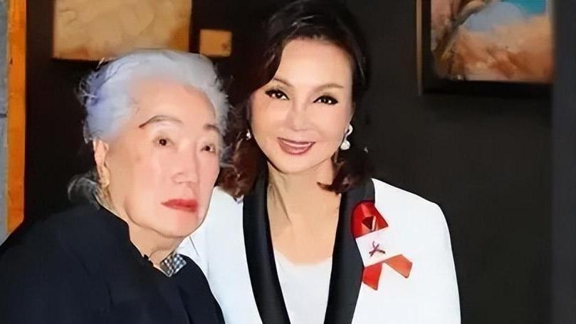 她是小婉君, 嫁豪门生5子后丈夫爱上王祖贤, 婆婆霸气给出4亿离婚费