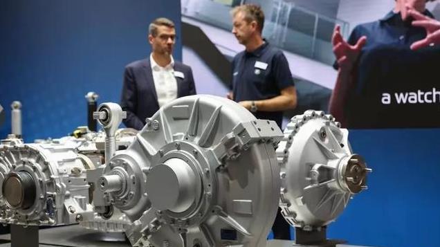 没跟欧盟对付中国，这国拿到梦寐以求的大单，只会比德国笑得更久