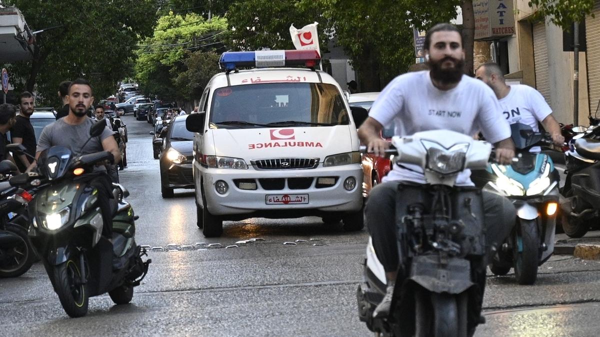 “民众行动起来！黎巴嫩寻呼机爆炸引发紧急献血行动！”