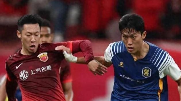 上海海港1-1平光州FC，魏震上演灾难级表现，是真不想在海港踢了