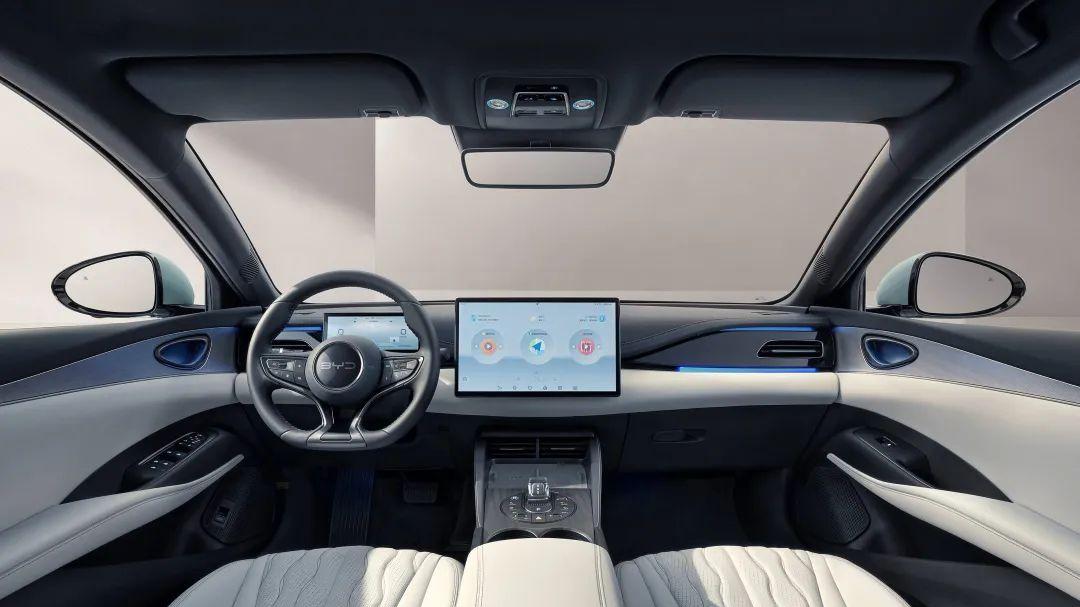 不足10万的中型车，7.5秒提速，油耗2.9L，7月热销2.5万辆