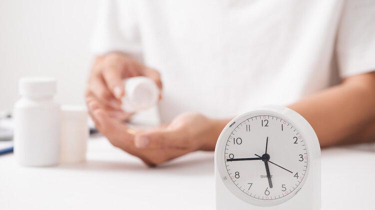 又一起，吃降压药丧命！提醒父母：服用美托洛尔，2件事不要做